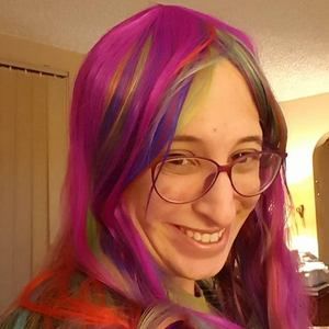 Meet your Posher, Stacy